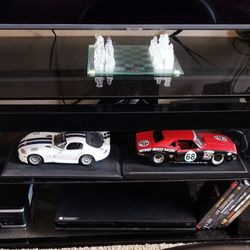 TV Stand With Shelves