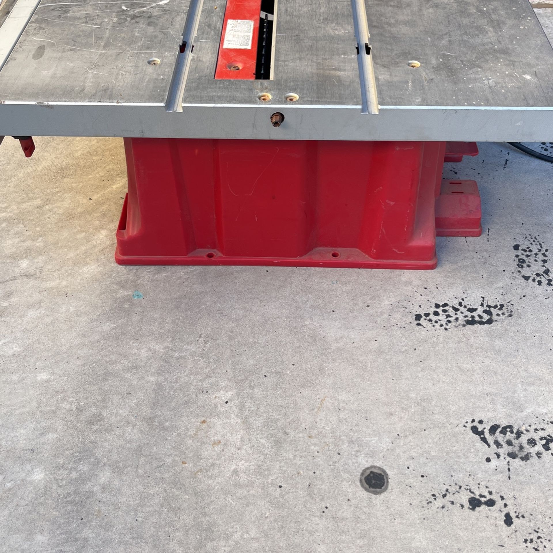 Tradesman 10in Bench Table Saw for Sale in Las Vegas, NV OfferUp