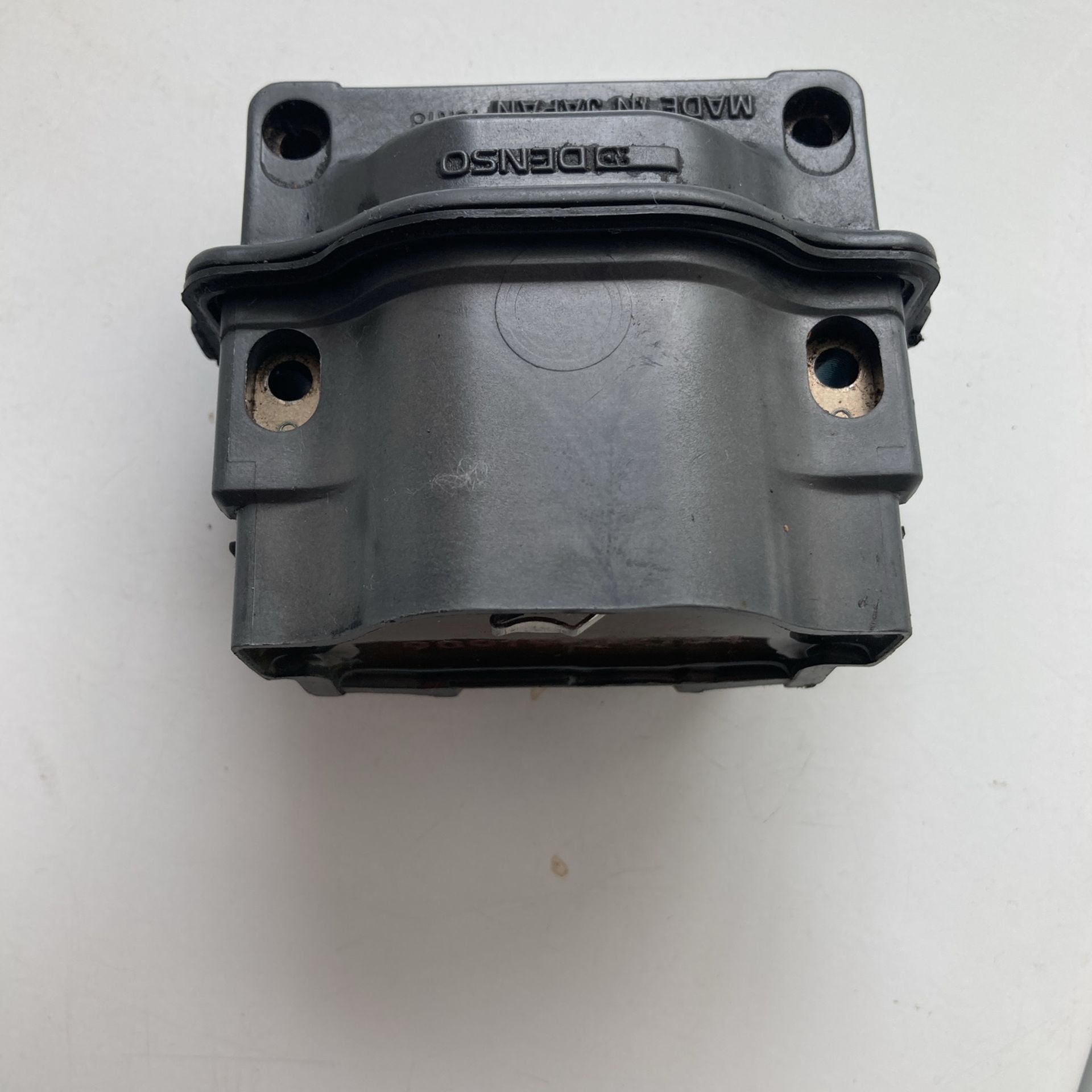 Original Toyota Corolla ignition coil pack
