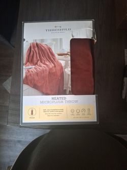Heated Blanket With Remote