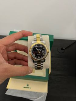 Two tone mens watch