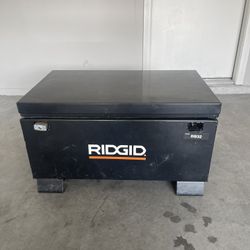 Ridgid Tool Box 32”x19”