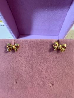 14k Yellow Gold Large Bow Studs