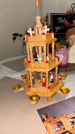 Vintage 3 tier scene