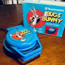 Bugs Bunny WAFFLE MAKER by Toastmaster with MasterCoat non-stick finish (Collectible Item)