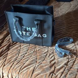 NEW! Medium Tote Bag
