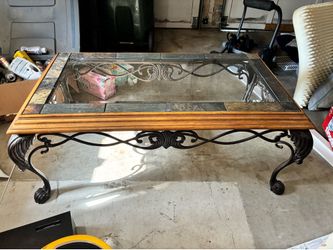Sturdy coffee table