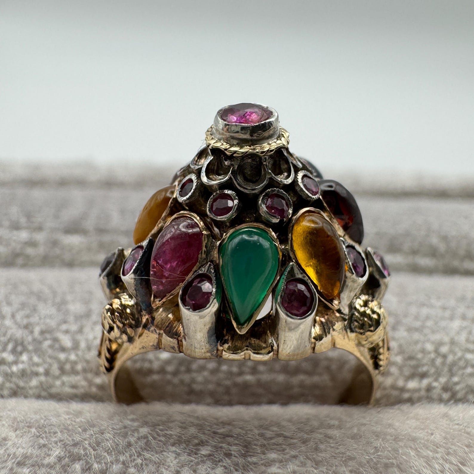 Vintage 18k Ring Gold Multi Gemstone Thai Princess