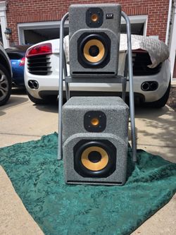 KRK 7000B Studio Speakers-7 inch 2 Way