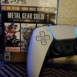 PS5 Controller + Metal Gear Solid Collection 