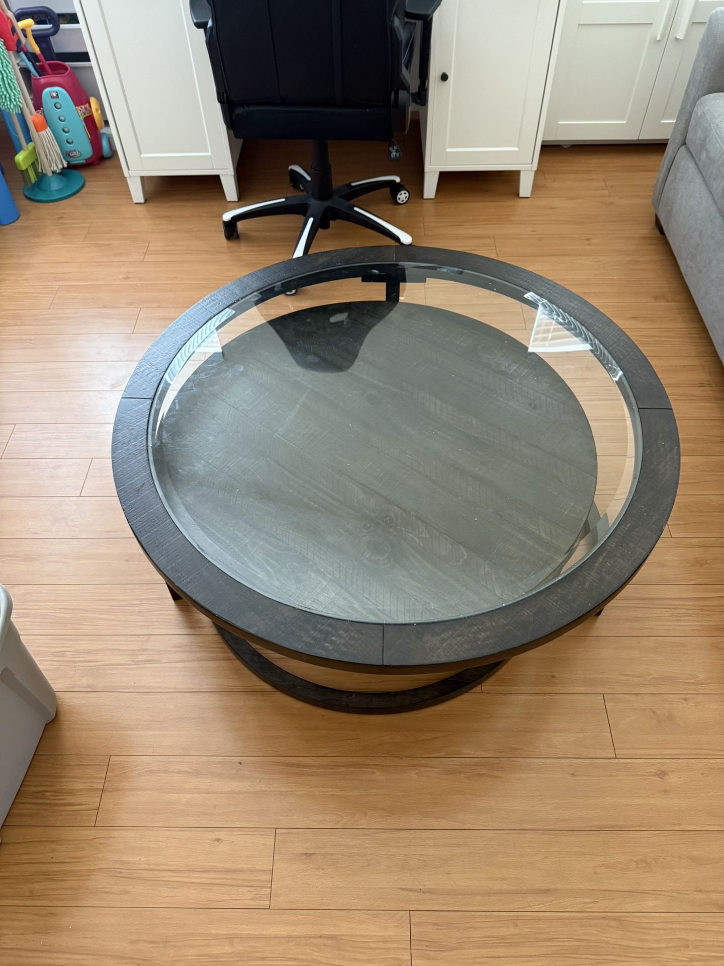 Round Coffee Table - Nesting Tables