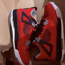 Jordan 4 Toro Bravo