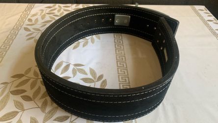 New Inzer Weightlifting Belt w Gymshark medium size bag w Gymshark Figure 8 Straps