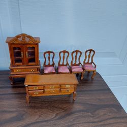 Dol Housel Furniture