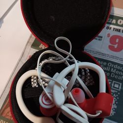 Tabith Earphones