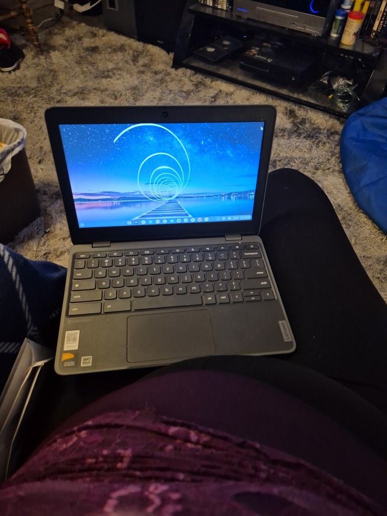 Lenovo 100e Chromebook Gen 4 Type 82W1