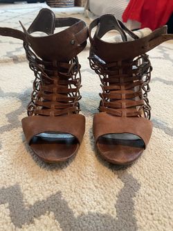 Vince camuto shoes size 8 heels