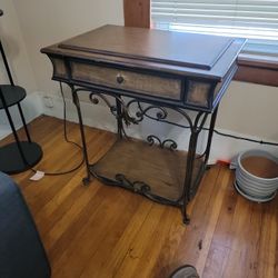 Side/End  Table