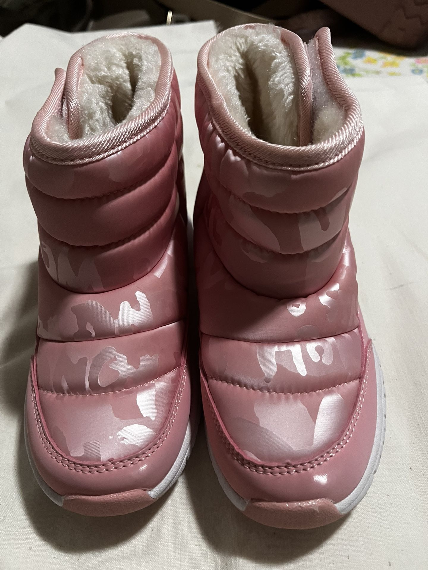 HOBIBEAR Toddler Snow Boots Waterproof Slip Resistant Outdoor Winter Pink-Size 2