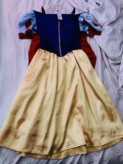 Official Snow White Costume 