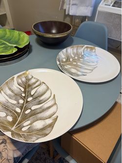 2 Large Plastic Leaf Platters