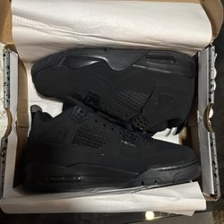 Jordan 4 Black cats Size 9.5