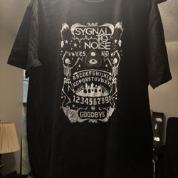 Medium Sygnal to the Noise shirt
