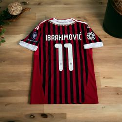 Soccer Jersey Zlatan Ibrahimovic #11 Home Red Black Milan Shirt 10/11 Regular