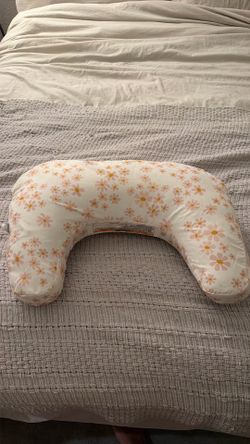 Boppy pillow