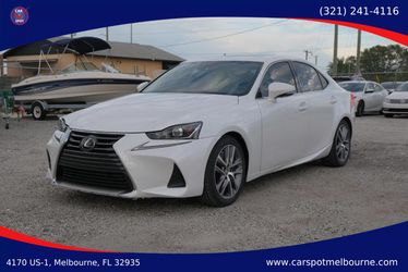 2019 Lexus IS