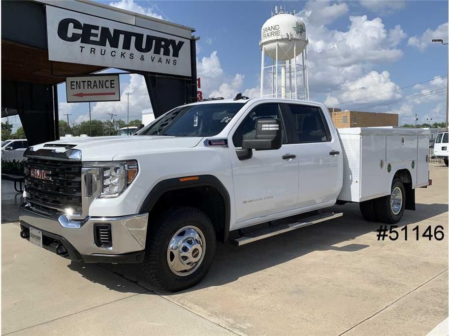 2022 GMC Sierra 3500HD Chassis