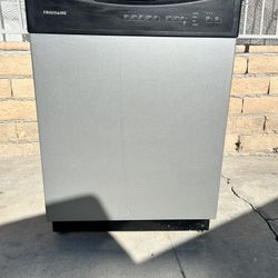 Frigidaire Dishwasher 