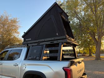 Roam Adventures Deperado Roof top tent