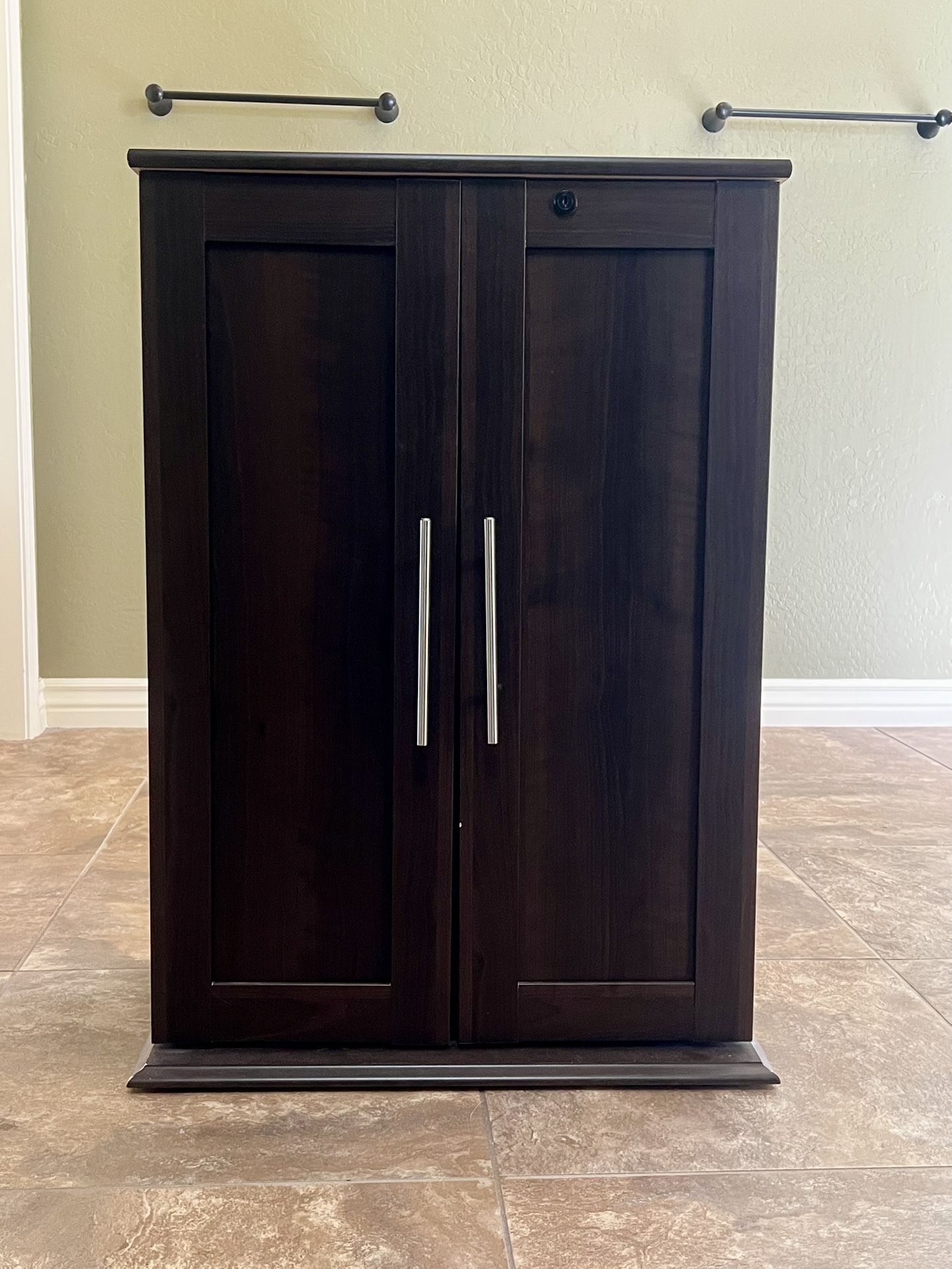 Lockable Storage Cabinet, 4 Shelf, Chest Cabinet with Lock