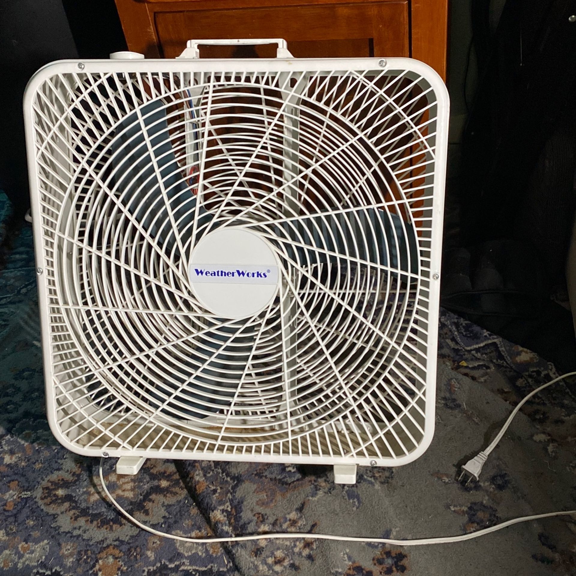 Weather works White Box Fan With 3 Speeds