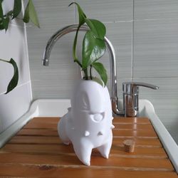 Pokemon Chikorita Planter