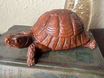 VTG Red Mill Turtle figure