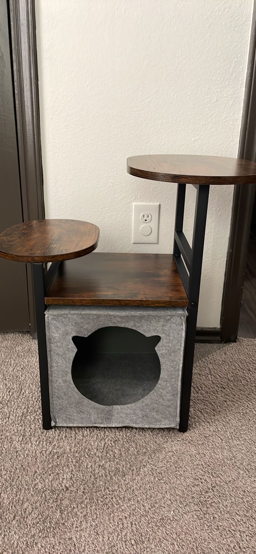 End Table With Removable Cat Condo Bed
