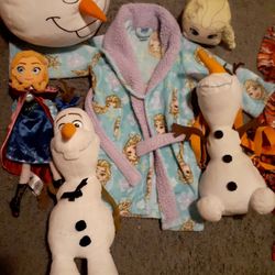 huge frozen lot of 8 items size 4t robe and 4-6 anna outfit