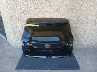 2022-25toyota Corolla Cross Tailgate
