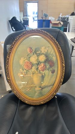 Vintage Oval Gold Frame Floral Still Life Print