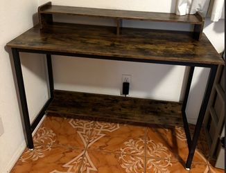 Compact Desk $20