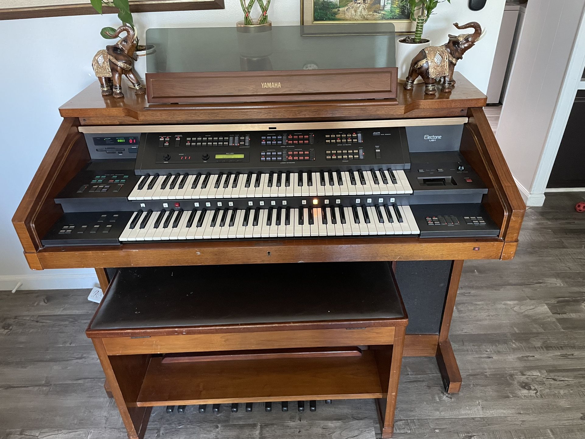 Yamaha Electronic Piano