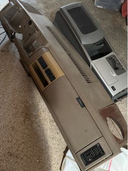 Chevy console and trim