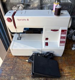 Vintage Heavy Duty Bernette 200 Sewing Machine Sewing Excellent