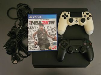 PS4 Slim Console Bundle - 2 Controller + Game (Tested & Reset)