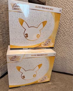 Pokémon TCG 30th Celebration Elite Trainer Box