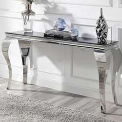 New‼️‼️ Sofa Table Black/Silver.