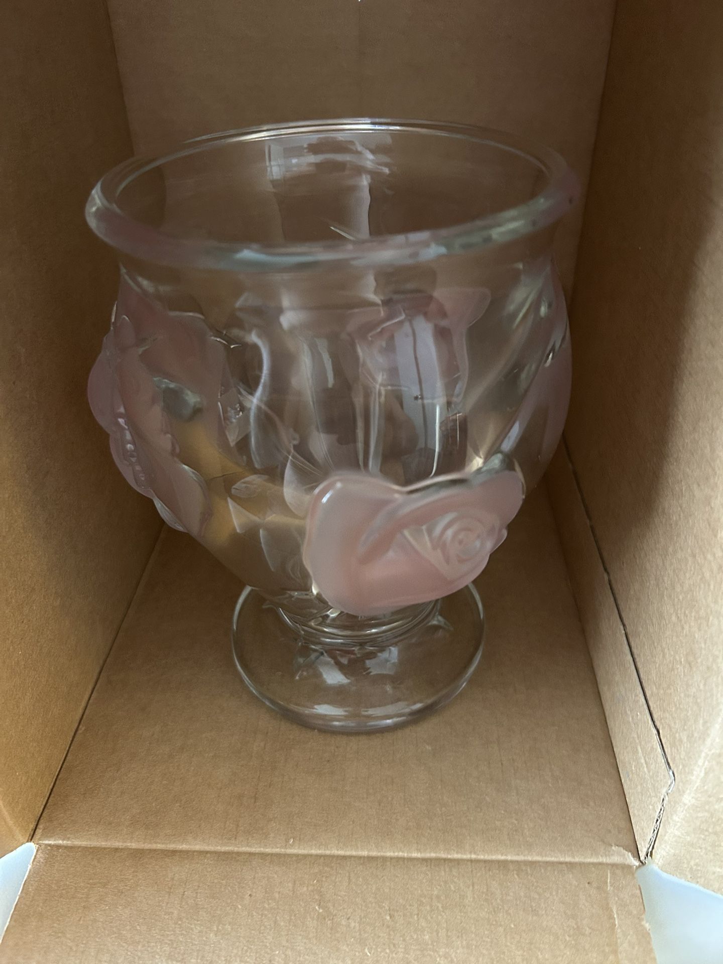 VTG Teleflora, French crystal art, glass vase, puffed pink frosted roses