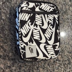 Nike  Lunchbox 